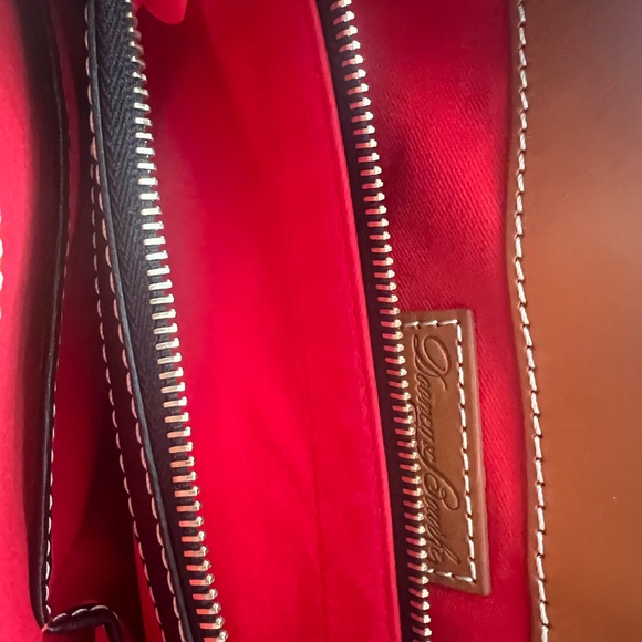 New! Dooney and Bourke black bag with red lining, - Picture 5 of 5